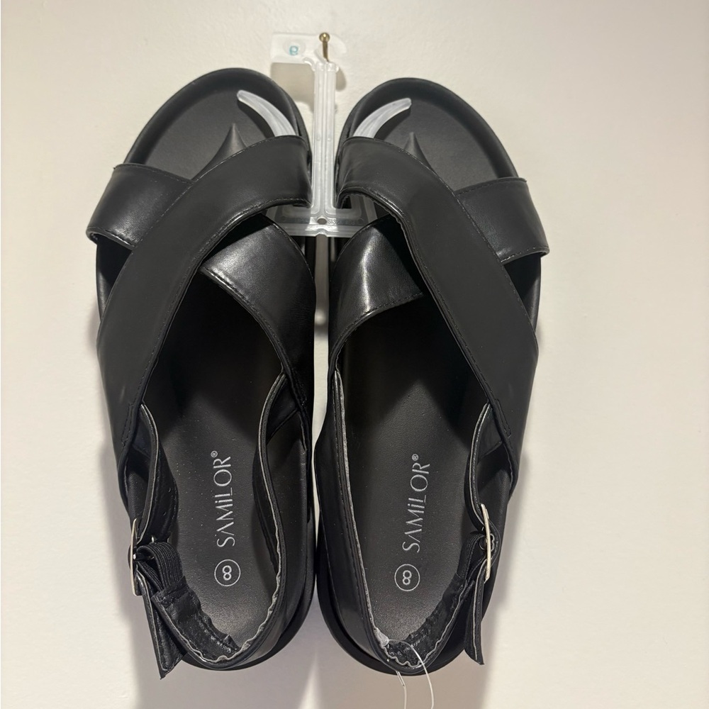 Women’s Buckle Strap Sandals